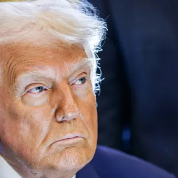 Trump administration tells federal agencies to make plans for large-scale layoffs of workers