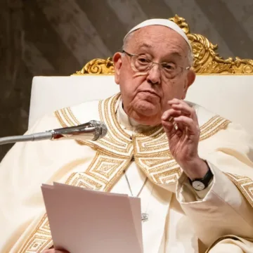 Pope not out of health danger, but not ‘in danger of death,’ doctor says