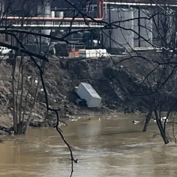 Office of Buffalo Trace whiskey distillery swept into Kentucky River by mudslide