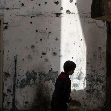 Catholic Palestinians pray for the Pope, who calls Gaza daily