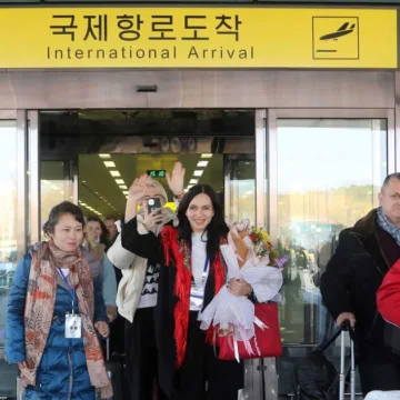 North Korea opens to a group of international travelers for the 1st time in years