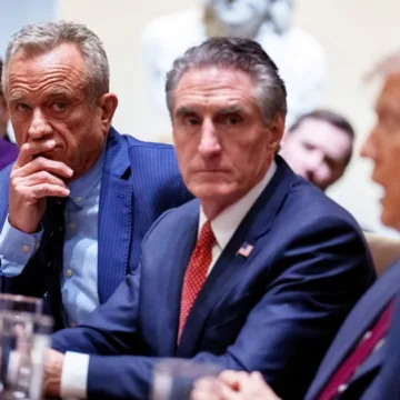 Measles outbreak could be ‘politically perilous’ for Trump and RFK Jr.