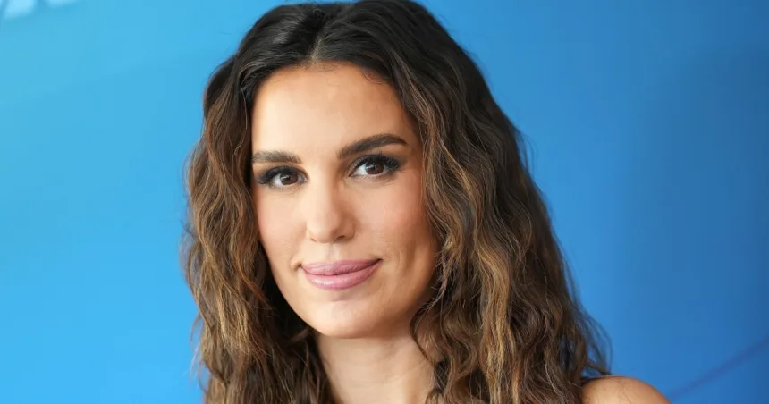 Actor Christy Carlson Romano ‘shot in the face’ while shooting clay pigeons