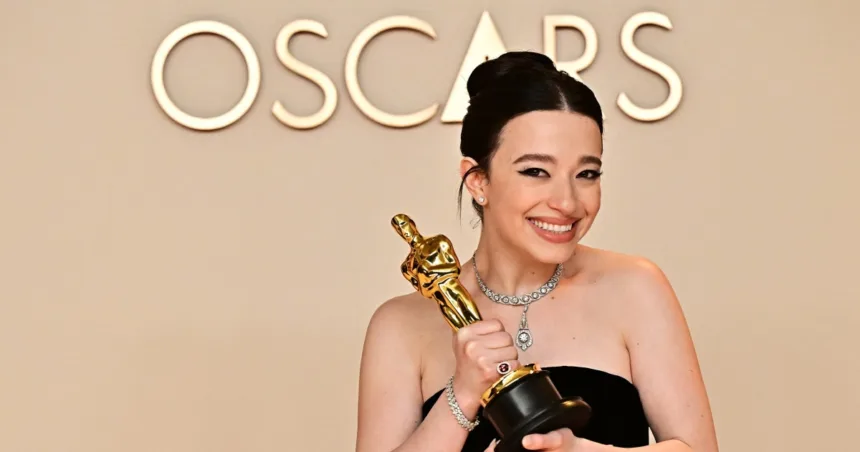 Ukraine ready to sign minerals deal with U.S. and Hollywood’s biggest night: Morning Rundown