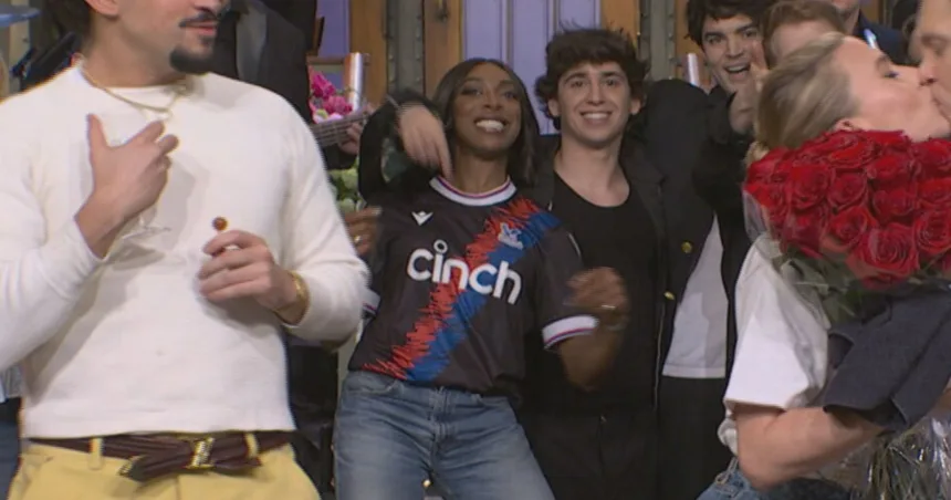 “SNL” star Ego Nwodim sports Crystal Palace shirt after cousin Eberechi Eze leads team to FA Cup win