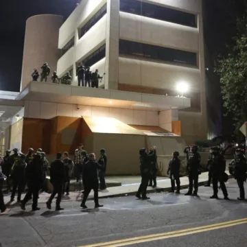 Judge temporarily blocks use of National Guard in Portland