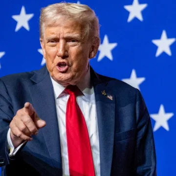 Early polls show Trump and GOP taking more blame than Democrats for shutdown