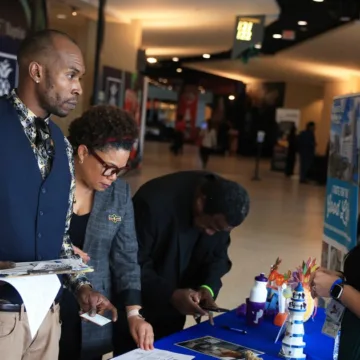 U.S. companies shed 32,000 jobs in September in latest sign of labor market weakness