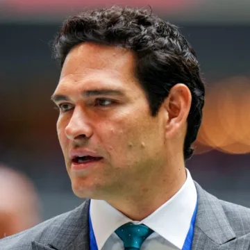 Former NFL quarterback Mark Sanchez stabbed during altercation in Indiana