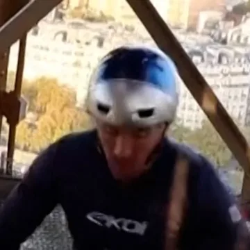 Man breaks world record for cycling up Eiffel Tower