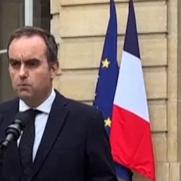 France’s prime minister resigns after less than a month