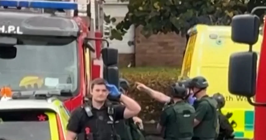 Police say four people injured after synagogue attack