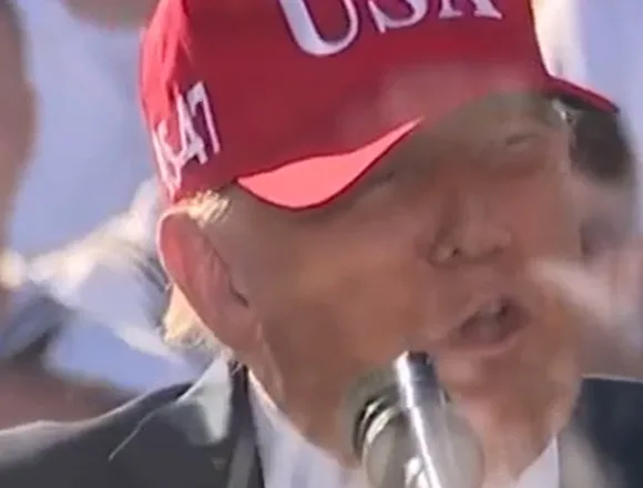 Trump marks 250th anniversary of the Navy