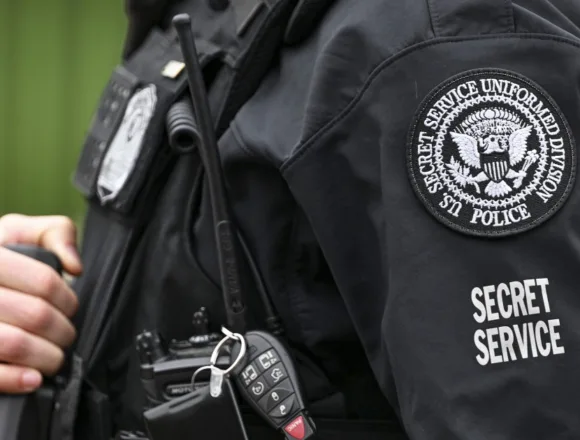 Law enforcement shoots and kills man trying to enter Mar-a-Lago, Secret Service says