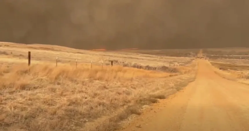 260217-OKLAHOMA-FORESTRY-WILDFIREframe118-vsb-2128-14f91a.jpg Wildfires rage in Oklahoma as thousands urged to evacuate a small city