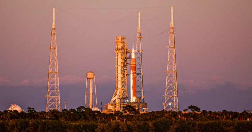 260220-Artemis-II-ch-1156-80c1bb.jpg Artemis rocket heads back to its hangar for repairs as moonshot put on hold