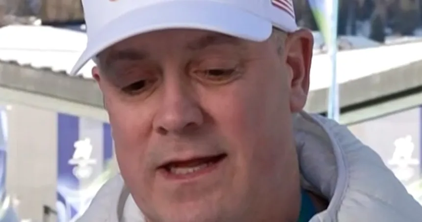 curler-5ekyvg.jpg Curler Rich Ruohonen becomes oldest U.S. Winter Olympian