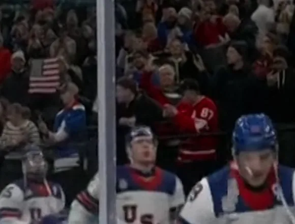 hockey_usa-psffne.jpg Team USA men’s hockey beats Latvia during opening game