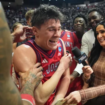 From The Sports Desk: Cinderella’s rough weekend