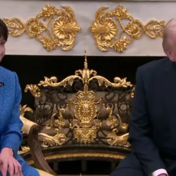 Trump makes Pearl Harbor joke while meeting with Japanese prime minister