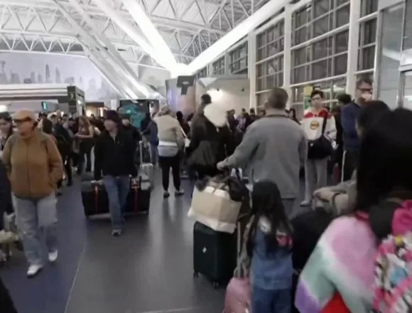 1774739917840_wnn_jts_airport_chaos_tsa_260328_S3_1920x1080-9bh1y7.jpg Airport chaos lingers as Congress fails to fund TSA