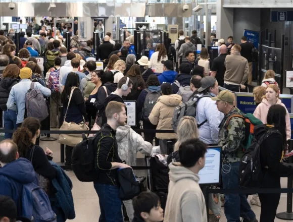 1774869086203_tdy_news_7a_thompson_tsa_backpay_260330_S3_1920x1080-jbndaz.jpg TSA Officers to Receive Backpay As Airport Bottleneck Persists