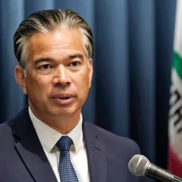 8 states file emergency motion to block Nexstar-Tegna merger after FCC approval