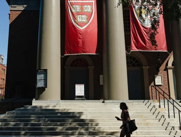 250908-harvard-mn-1442-0128eb.jpg Trump administration sues Harvard over antisemitism allegations in latest targeting of an elite university