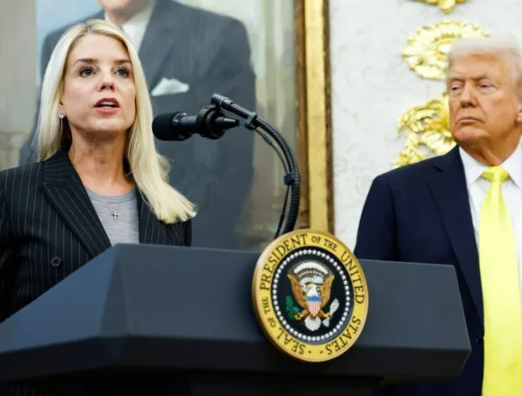 260107-pam-bondi-donald-trump-vl-1122a-d2a314.jpg Jack Smith memo suggests Trump took classified documents only 6 people could access, Raskin says