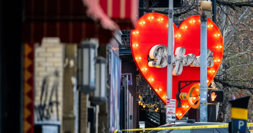 3 killed, 14 injured in shooting at bar near University of Texas in Austin