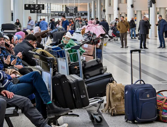 260304-airport-lebanon-ch-1041-a19e55.jpg Trump administration under fire as thousands of Americans are stranded in war zone