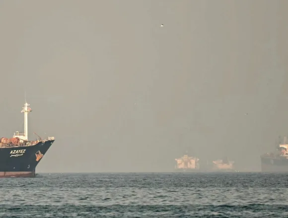 260308-strait-hormuz-ww-1840-7acadc.jpg Oil hits $100 per barrel for first time since July 2022