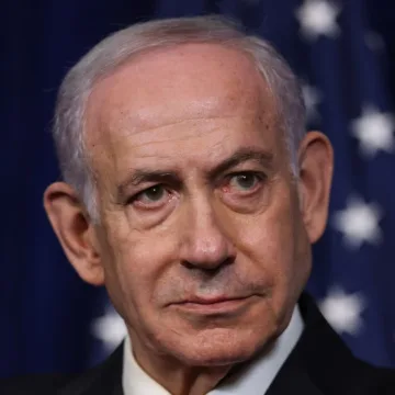 Benjamin Netanyahu tries to dispel viral rumors of his death, fueled by AI paranoia