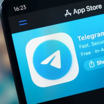 Russia is killing Telegram, its most popular messaging app, despite fears of pushback