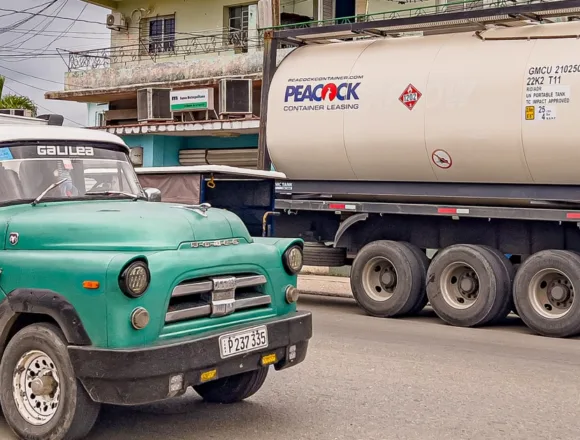 In Cuba, all-night lines for 5 gallons of gas as residents grapple with shortages