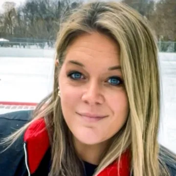 NHL reporter Jessi Pierce and her 3 children dead after fatal fire reported in her Minnesota town