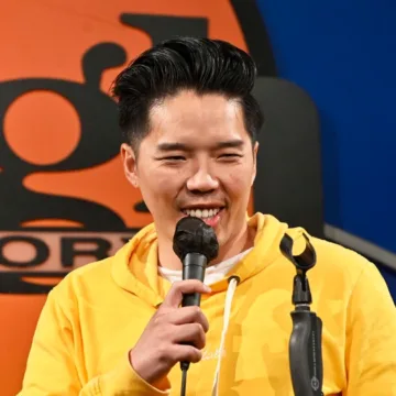 Actor and comedian Alex Duong dies at 42 after cancer battle