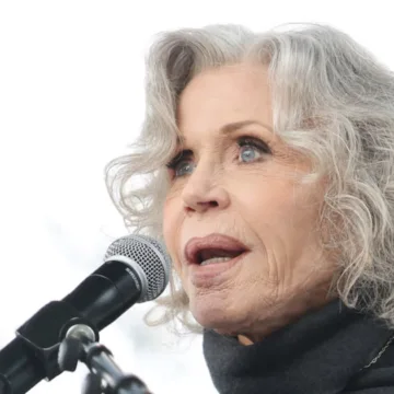 Jane Fonda speaks at protest in D.C.
