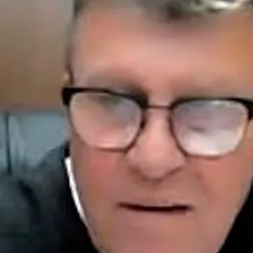 Judge scolds woman for driving during court appearance