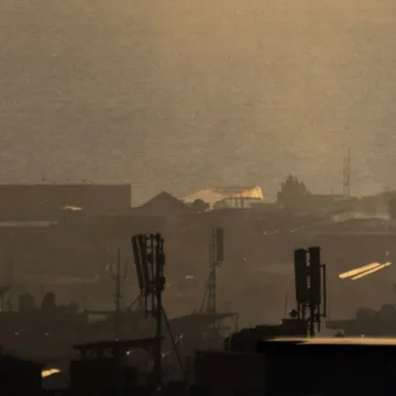 Beirut’s skies stay open despite nearby Israeli strikes