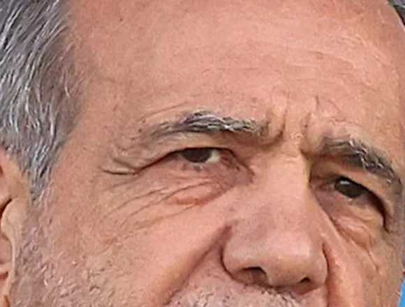 Iran’s president rejects unconditional surrender