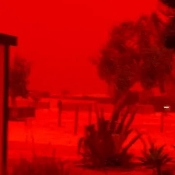 Sky turns bright red in Western Australia ahead of Tropical Cyclone Narelle