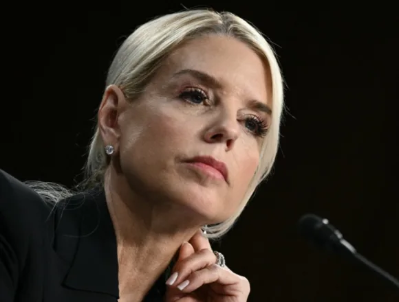 Trump fires Attorney General Pam Bondi 