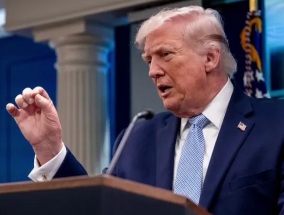 Trump threatens Iran with attacks on infrastructure unless deal is struck