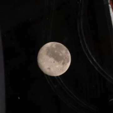 1775563119808_tdy_news_7a_costello_artemis_far_side_moon_260407_S3_1920x1080-thqrly.jpg See Pics of Dark Side of Moon Captured by Artemis II Astronauts