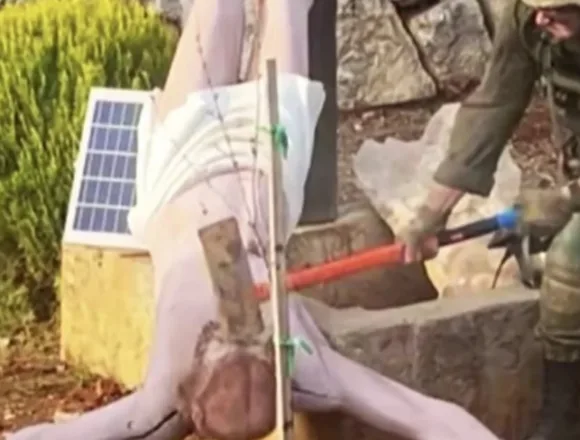 Outrage after Israeli soldier seen striking Jesus statue in Lebanon