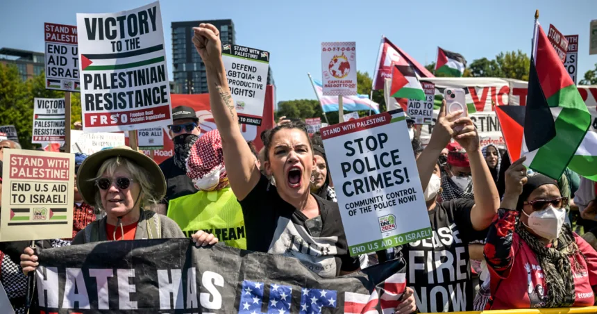 240819-dnc-chicago-protest-ew-535p-4d2988.jpg AIPAC may be a new litmus test for Democratic candidates. Leaders say voters’ heads are elsewhere.