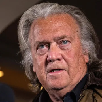 Supreme Court paves way for Steve Bannon contempt case to be dismissed