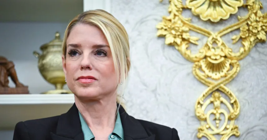 260330-pam-bondi-ew-520p-80c1c0.jpg Bondi won’t testify next week in House Epstein probe; lawmakers push to reschedule