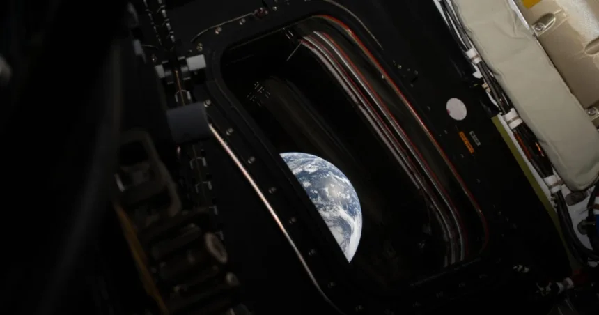 260403-ARTEMIS-aa-121-a16d62.jpg See the ‘amazing’ photos of Earth taken on historic Artemis II moon mission